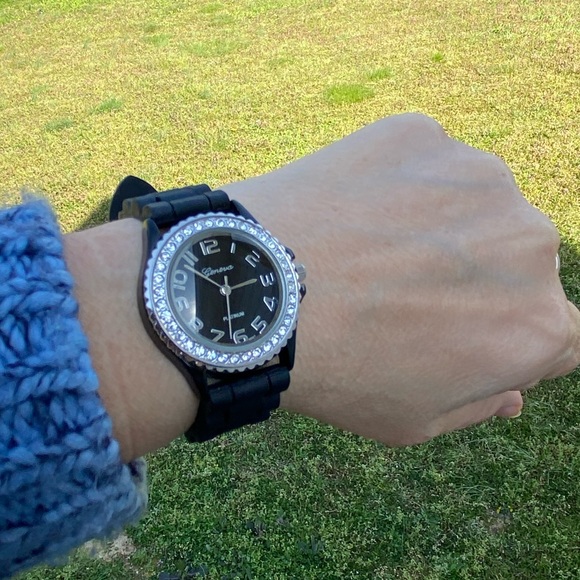 Geneva Platinum women’s watch black rubber band with crystal accents - Picture 10 of 13